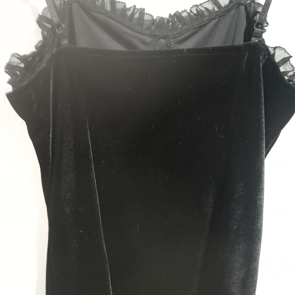 90s Style Gothic Black Velvet Sleeveless Mini Slip Dress Size Medium - Picture 3 of 8